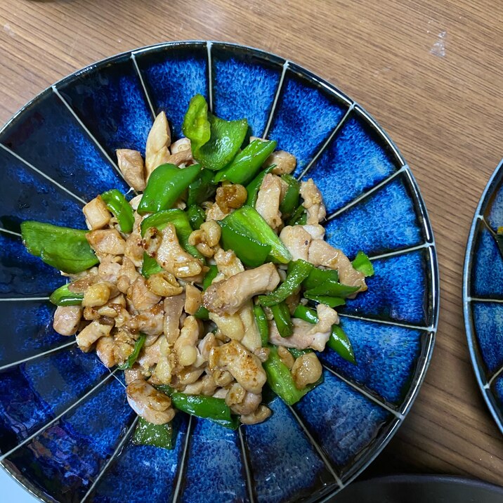 ピーマンと鶏肉のオイスターソース炒め